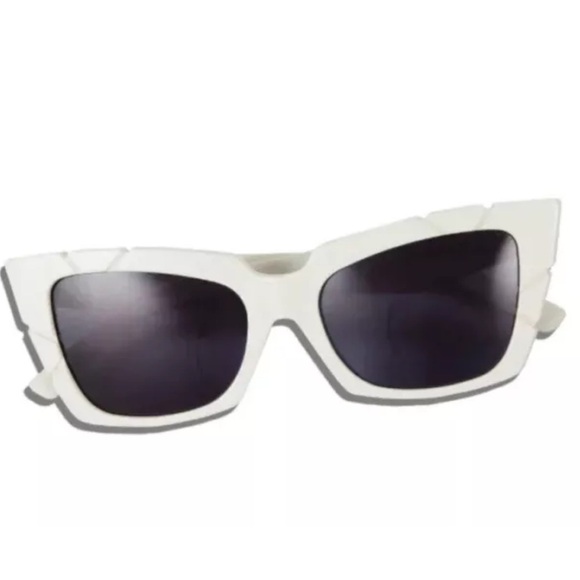 Pared Women's Hollywood & Vine White Women's Sunglasses Authentic Cat Eye - Picture 7 of 12